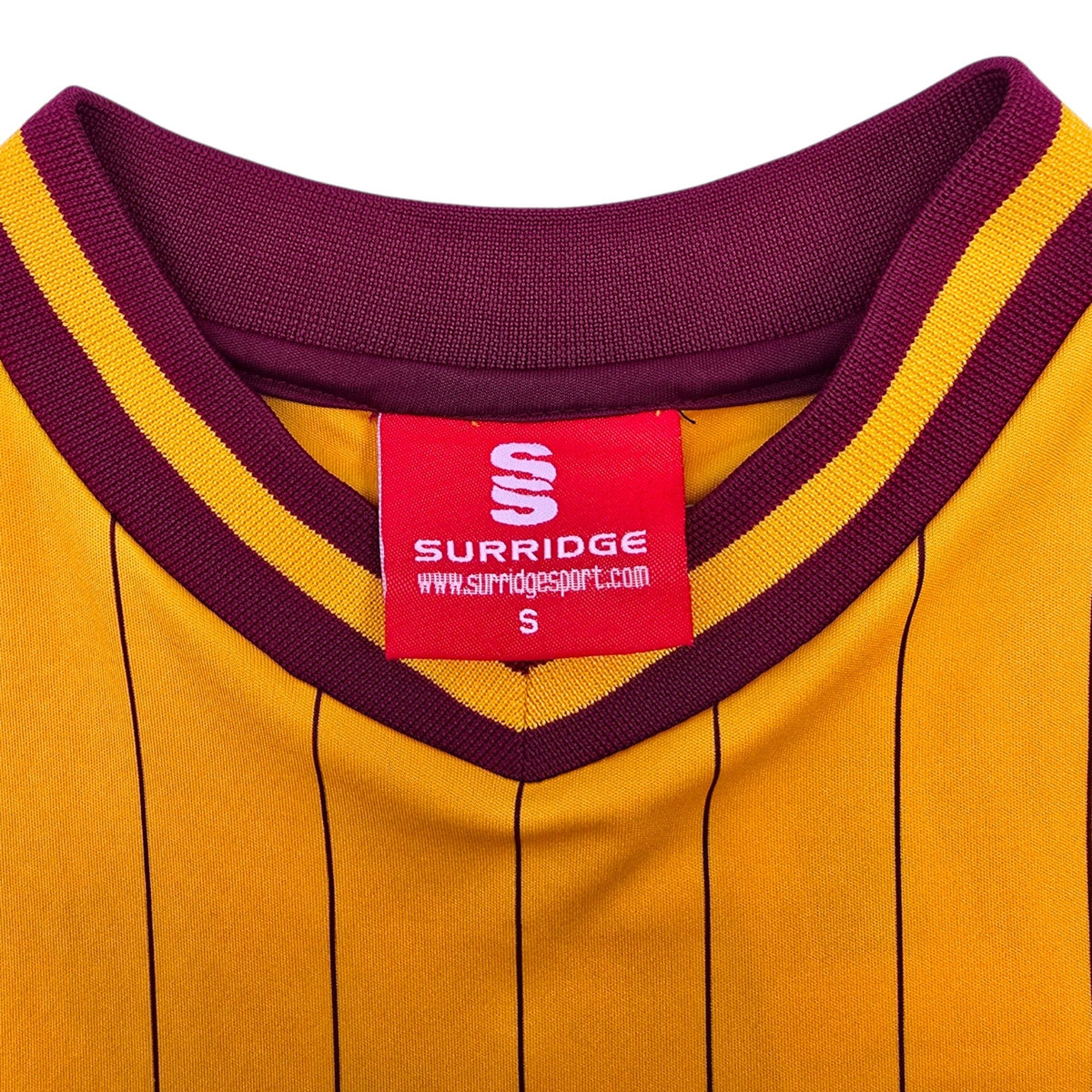 2010/11 Bradford City Home Football Shirt (S) Surridge (Signed) - Football Finery - FF304638