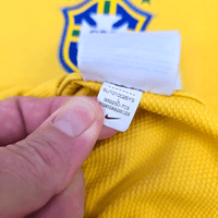 2010/11 Brazil Home Football Shirt (L) Nike 10 Kaka - Football Finery - FF302137