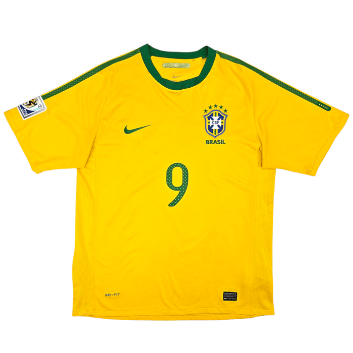 2010/11 Brazil Home Football Shirt (M) Nike 9 L.Fabiano - Football Finery - FF302494
