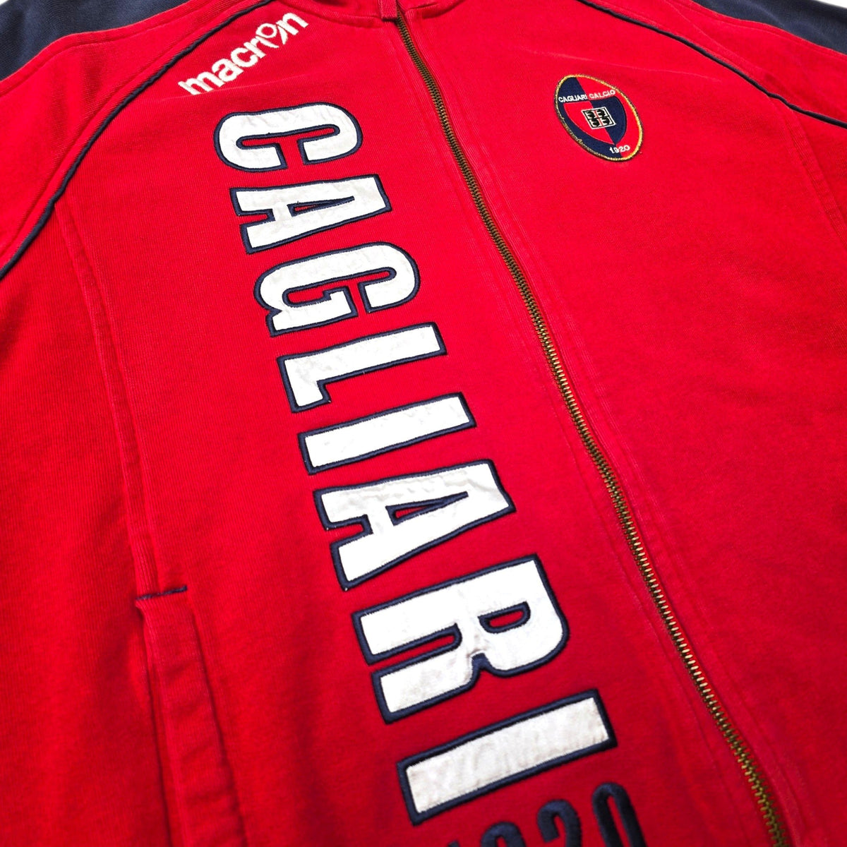 2010/11 Cagliari Training Jacket (M) Macron - Football Finery - FF306589