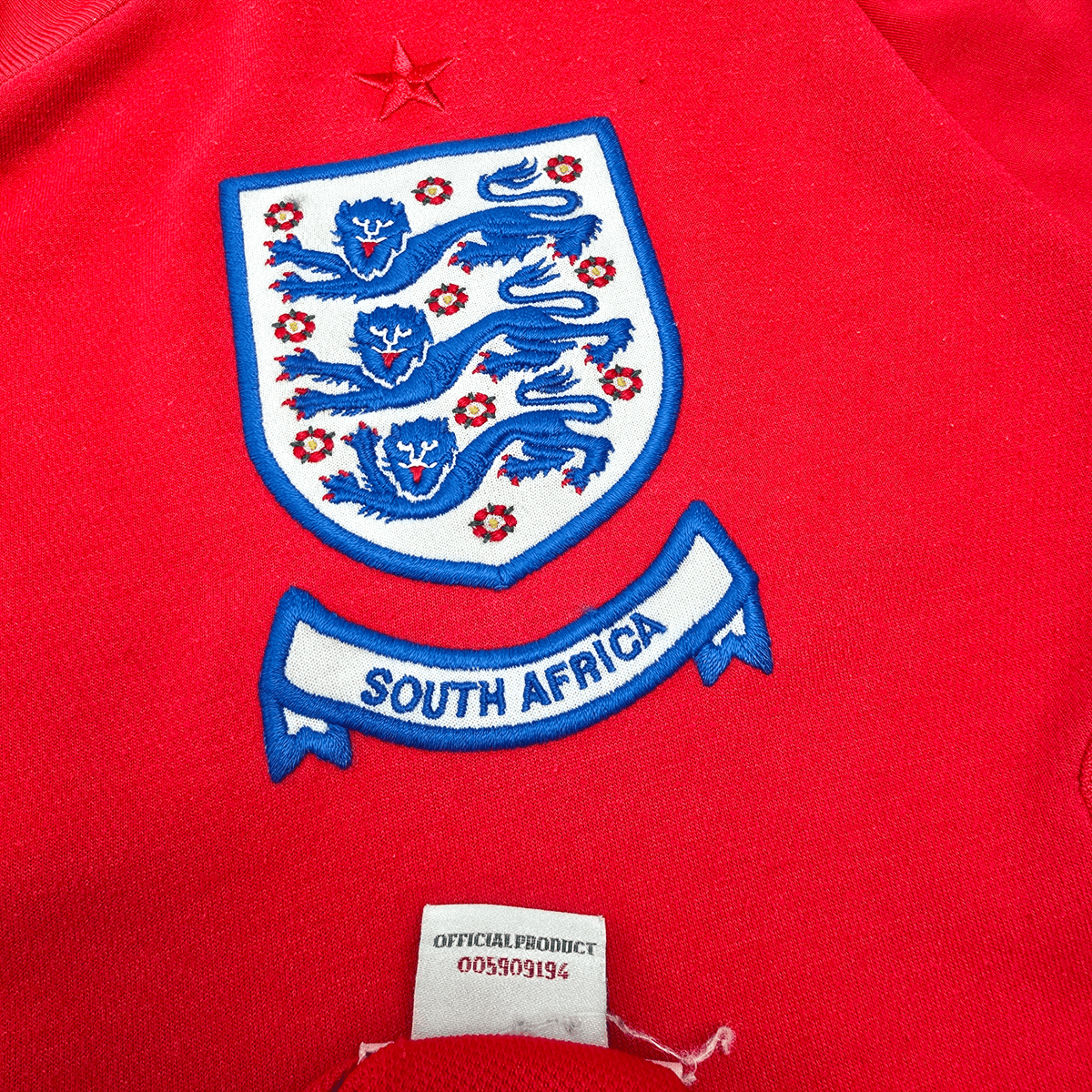 2010/11 England Away Football Shirt (L) Umbro 4 Gerrard - Football Finery - FF304570