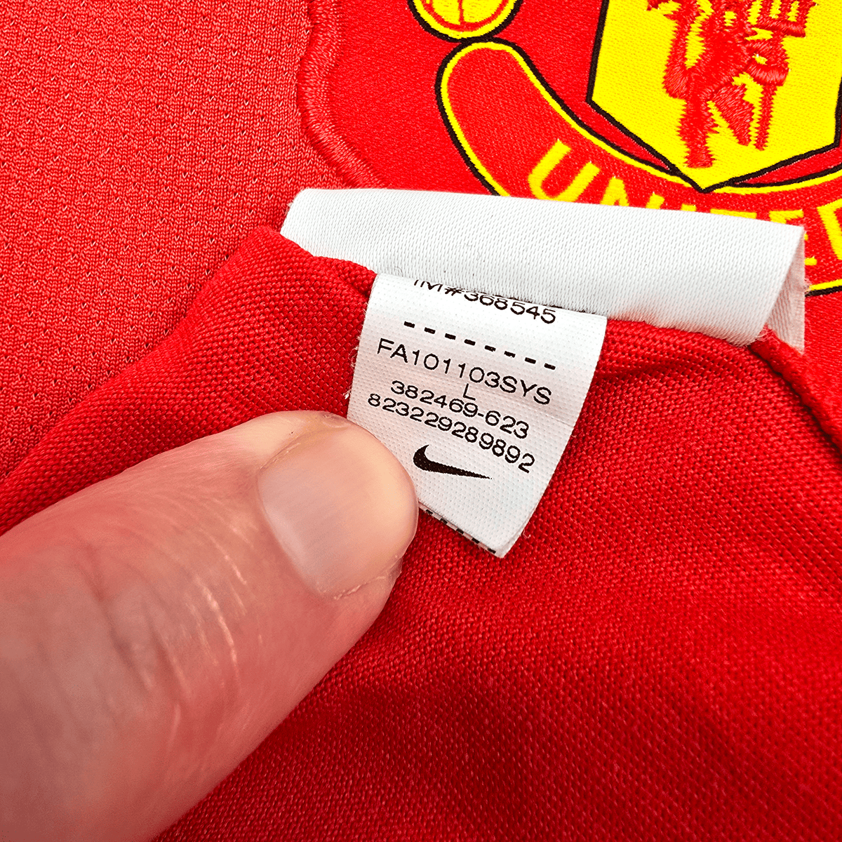 2010/11 Manchester United Home Football Shirt (L) Nike 14 Chicharito - Football Finery - FF303512