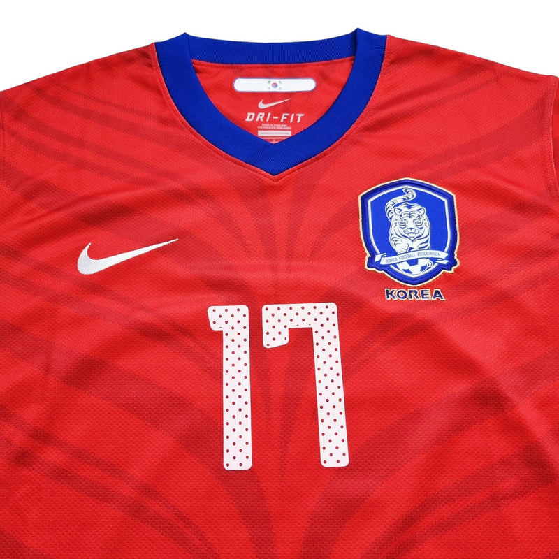 2010/11 South Korea Home Football Shirt (L) Nike #17 Chungyong - Football Finery - FF202837