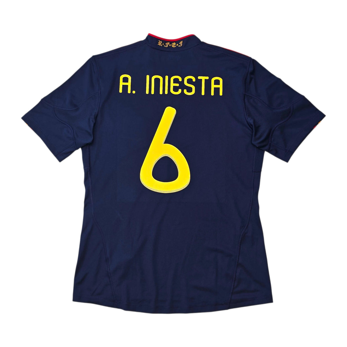 2010/11 Spain Away Football Shirt (M) Adidas 8 A. Iniesta - Football Finery - FF305984