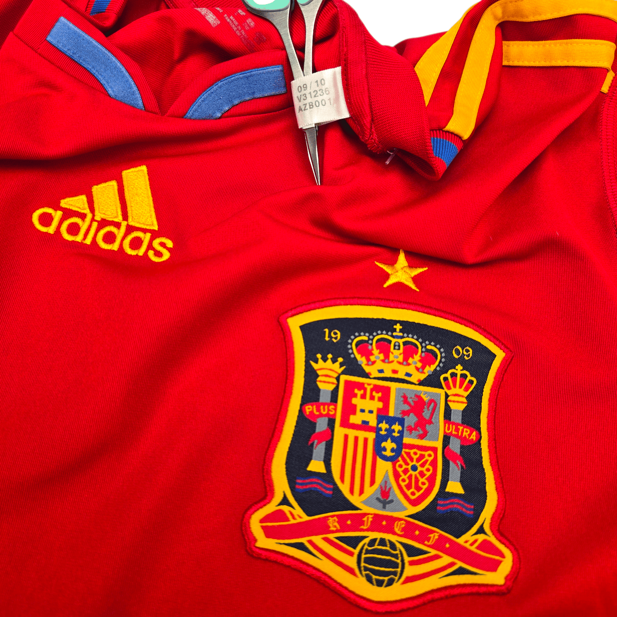2010/11 Spain Home Football Shirt (L) Adidas 10 Fabregas - Football Finery - FF302383