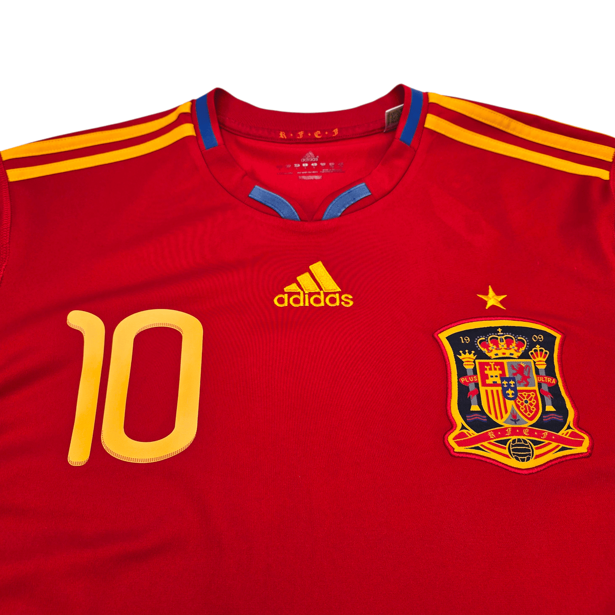 2010/11 Spain Home Football Shirt (L) Adidas 10 Fabregas - Football Finery - FF302383