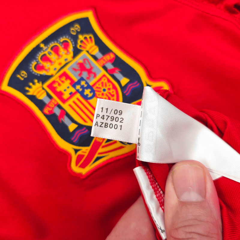 2010/11 Spain Home Football Shirt (S) Adidas 7 David Villa - Football Finery - FF302880