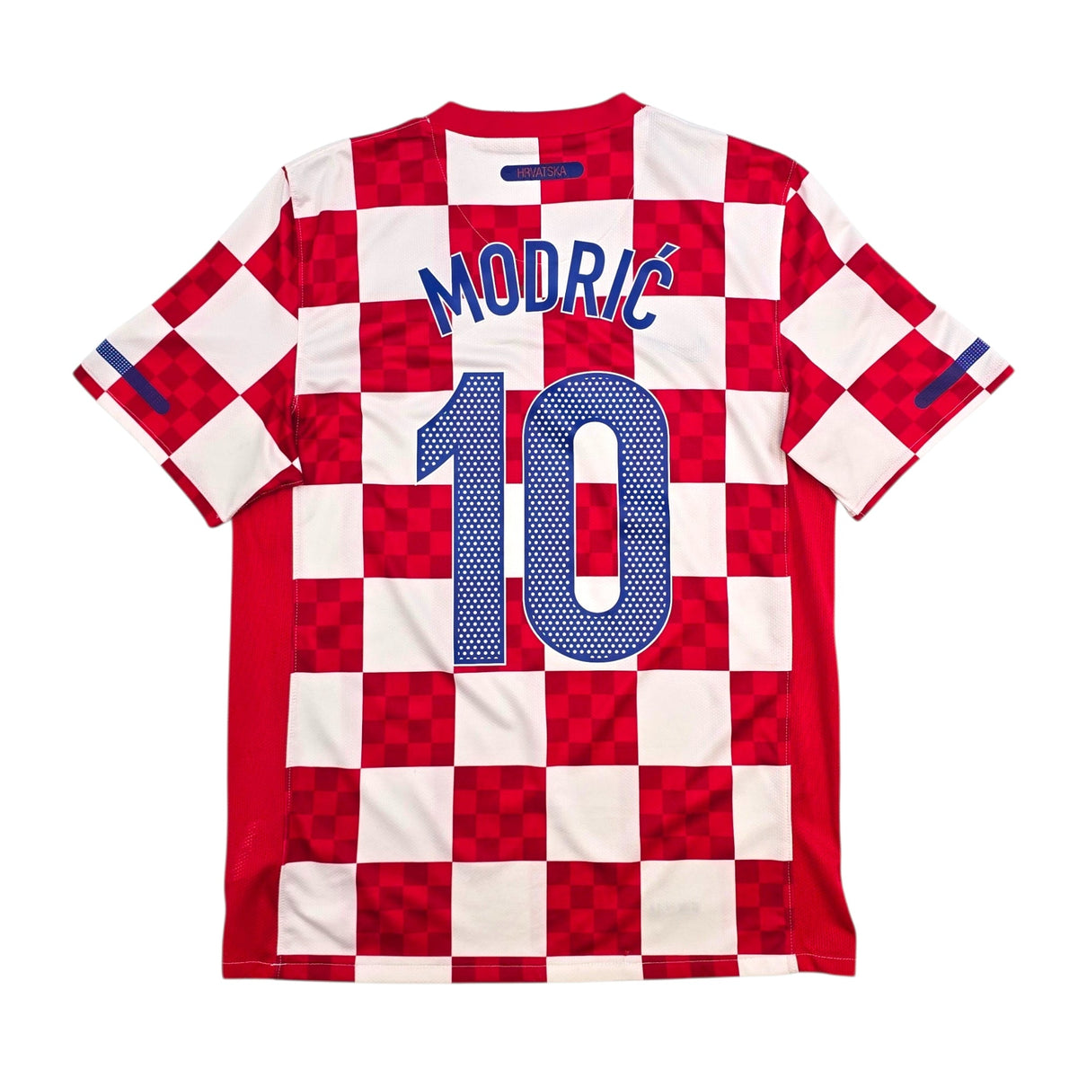 2010/12 Croatia Home Football Shirt (M) Nike 10 Modric - Football Finery - FF305745