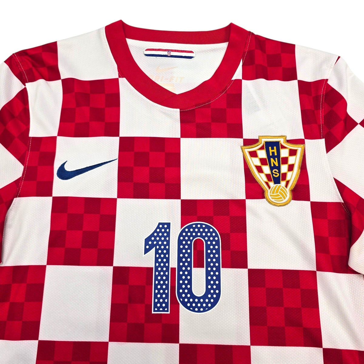 2010/12 Croatia Home Football Shirt (M) Nike 10 Modric - Football Finery - FF305745