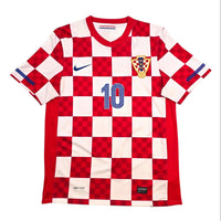 2010/12 Croatia Home Football Shirt (M) Nike 10 Modric - Football Finery - FF305745