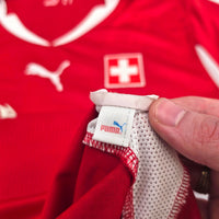 2010/12 Switzerland Home Football Shirt (L) Puma - Football Finery - FF304487