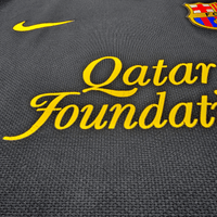 2011/12 Barcelona Away Football Shirt (M) Nike 8 Iniesta - Football Finery - FF303035