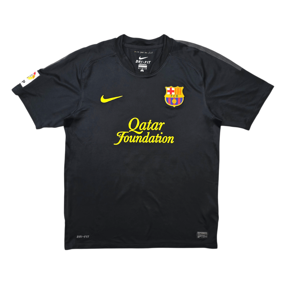 2011/12 Barcelona Away Football Shirt (M) Nike 8 Iniesta - Football Finery - FF303035