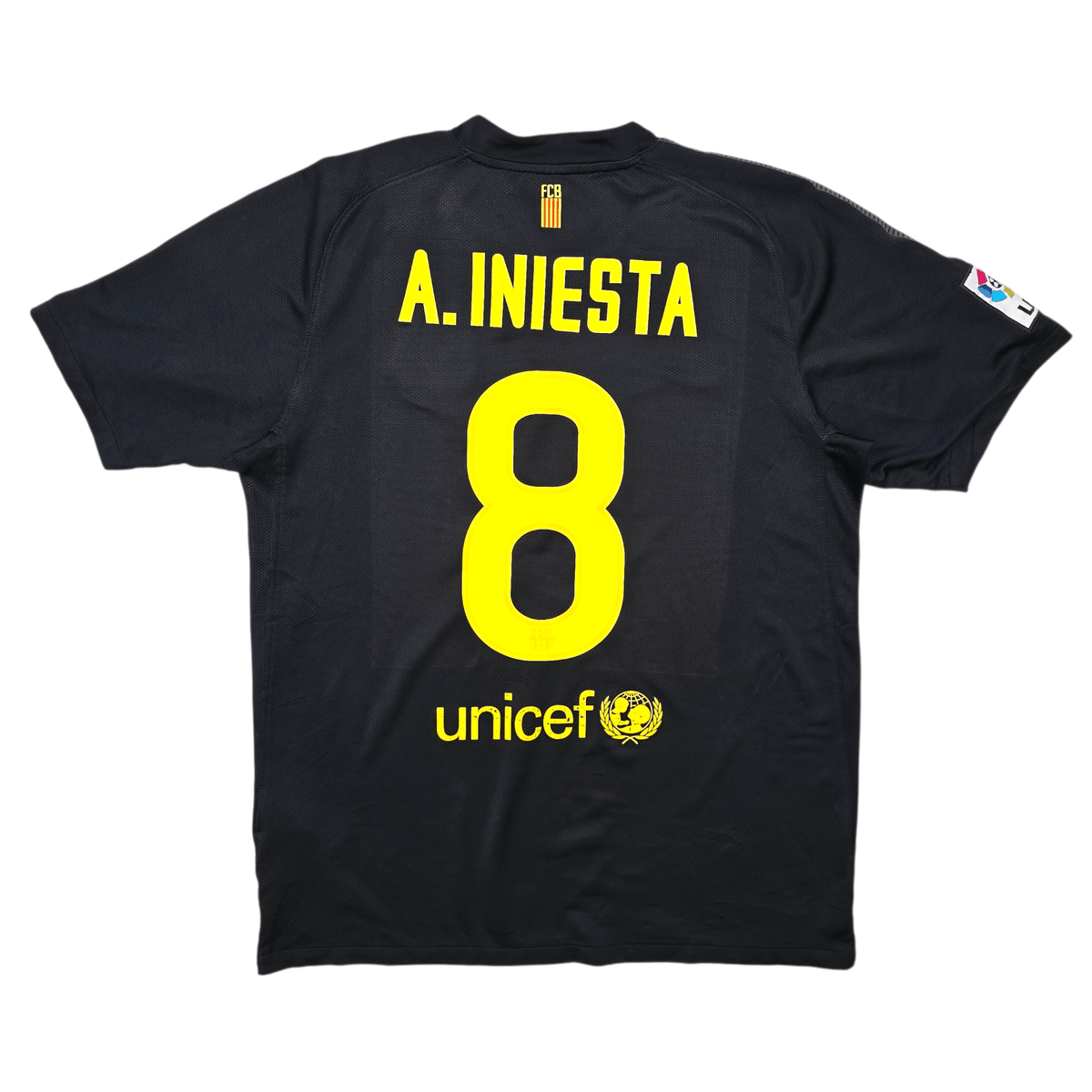 2011/12 Barcelona Away Football Shirt (M) Nike 8 Iniesta - Football Finery - FF303035