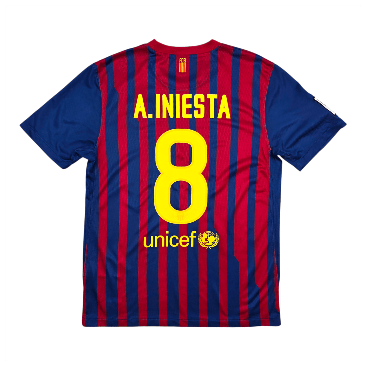 2011/12 Barcelona Home Football Shirt (M) Nike 8 A.Iniesta - Football Finery - FF303483
