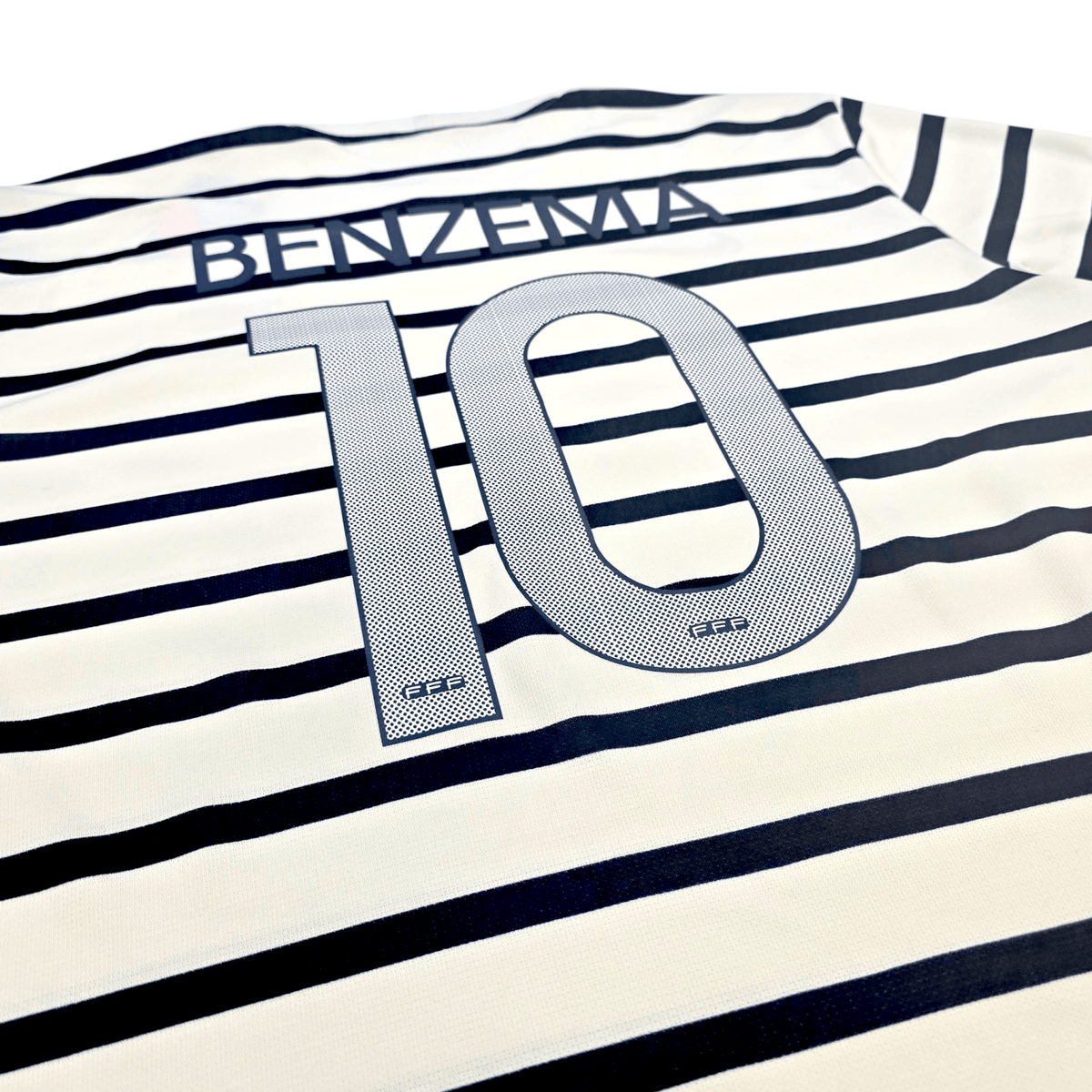 2011/12 France Away Football Shirt (2XL) Nike 10 Benzema - Football Finery - FF302876