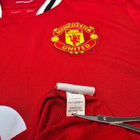 2011/12 Manchester United Home Football Shirt (L) Nike 18 Young - Football Finery - FF304682