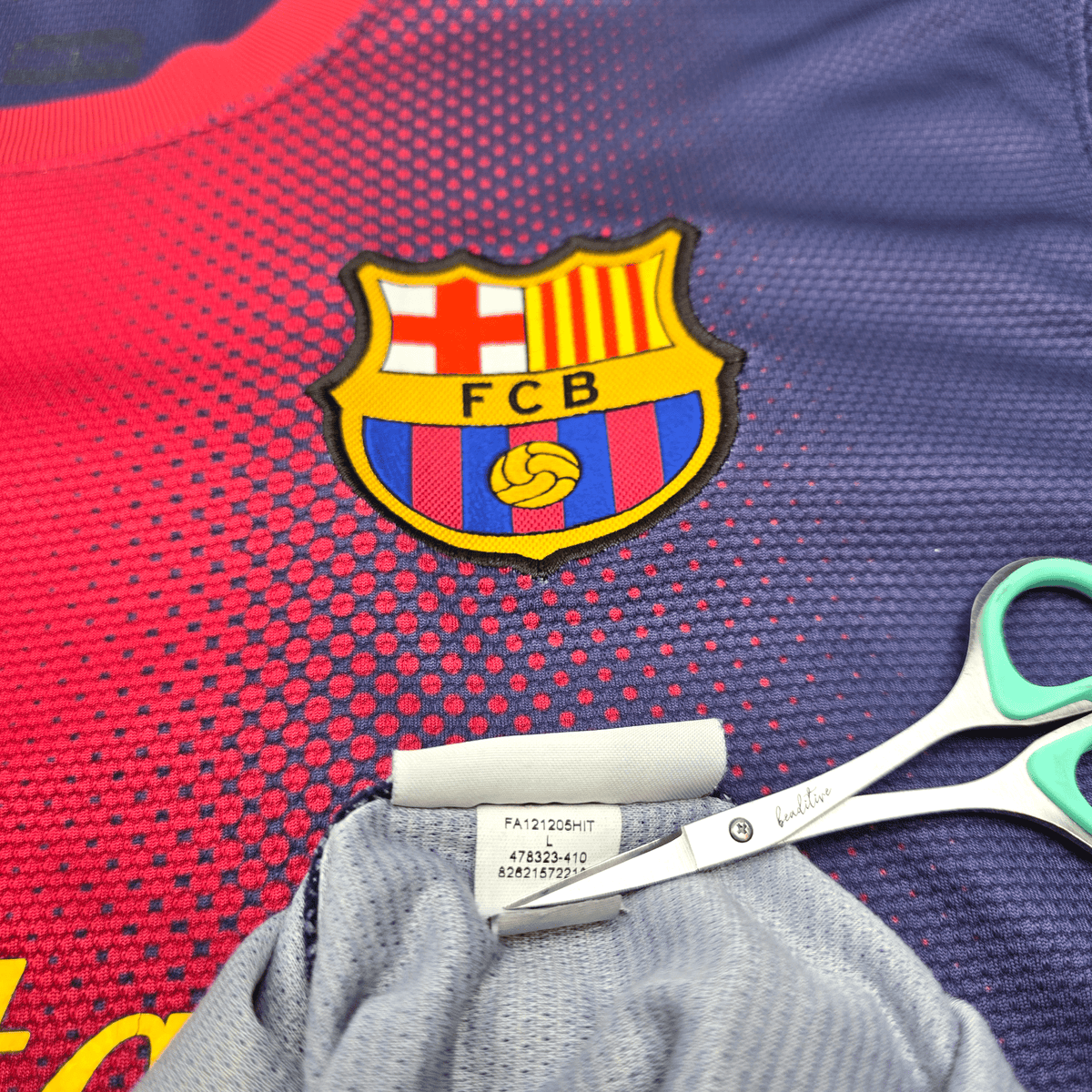 2012/13 Barcelona Home Football Shirt (L) Nike 10 Messi - Football Finery - FF303028