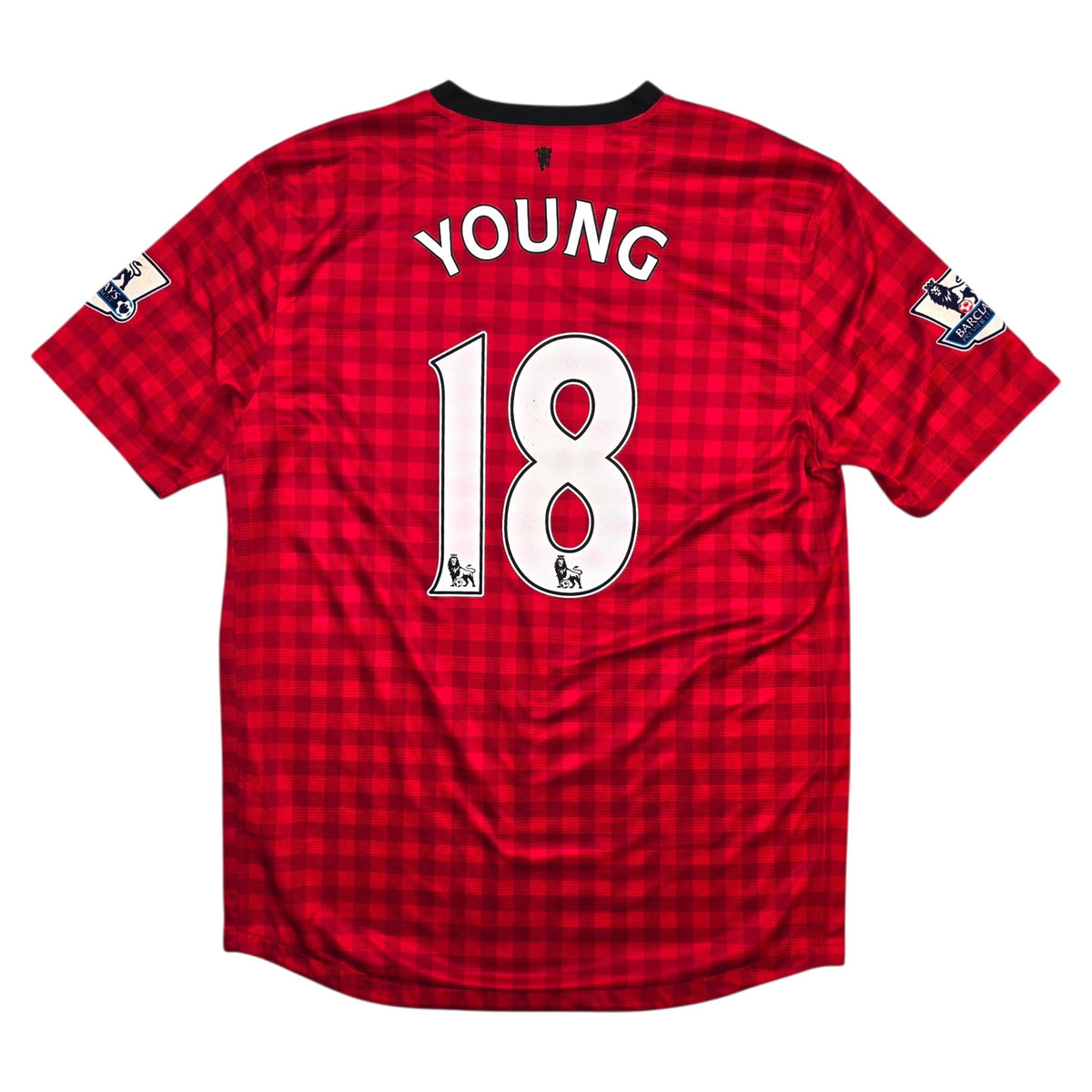 2012/13 Manchester United Home Football Shirt (L) Nike 18 Young - Football Finery - FF304681