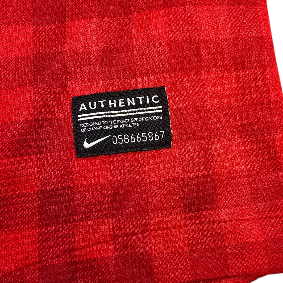 2012/13 Manchester United Home Football Shirt (L) Nike 18 Young - Football Finery - FF304681