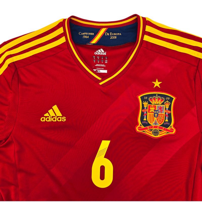 2012/13 Spain Home Football Shirt (M) Adidas #6 Iniesta - Football Finery - FF204550
