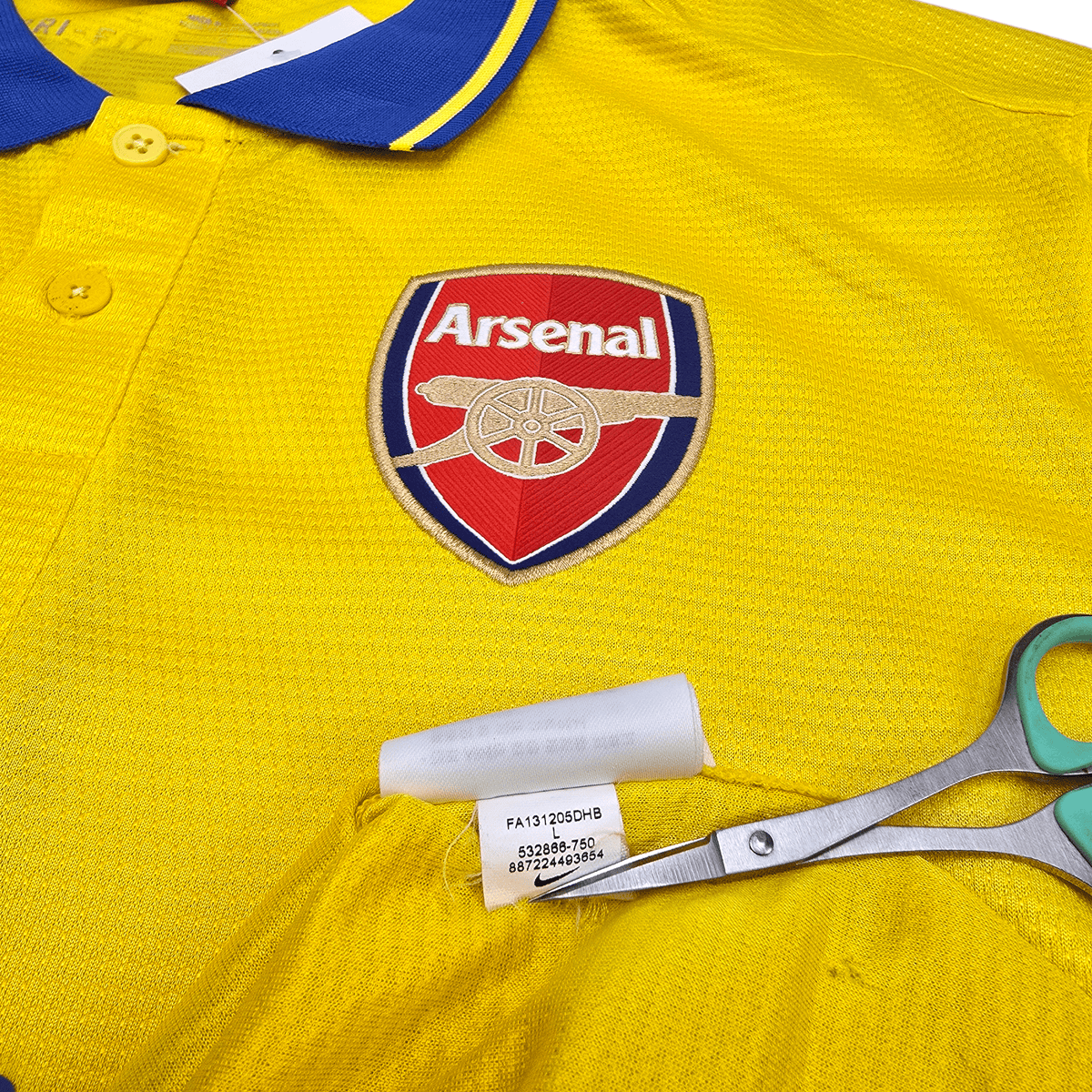 2013/14 Arsenal Away Football Shirt (L) Nike 11 Ozil - Football Finery - FF303289