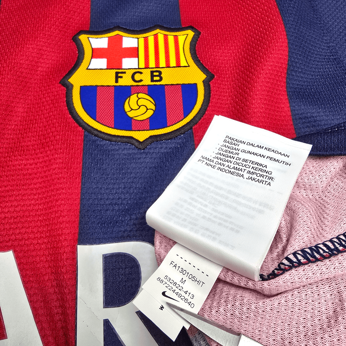 2013/14 Barcelona Home Football Shirt (M) Nike 10 Messi - Football Finery - FF302364
