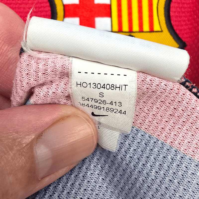 2013/14 Barcelona Home Football Shirt (S) Nike 11 Neymar JR - Football Finery - FF301657