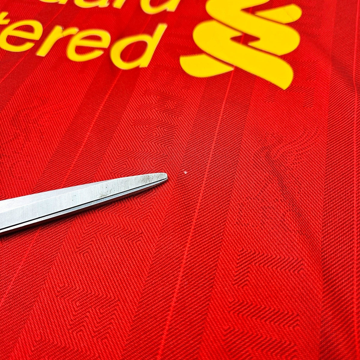2013/14 Liverpool Home Football Shirt (L) Warrior #7 Suarez - Football Finery - FF203534