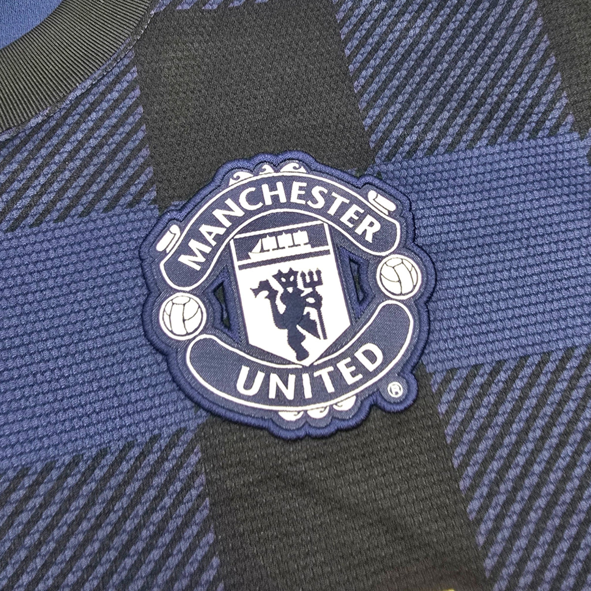 2013/14 Manchester United Away Football Shirt (2XL) Nike 15 Vidic - Football Finery - FF304307