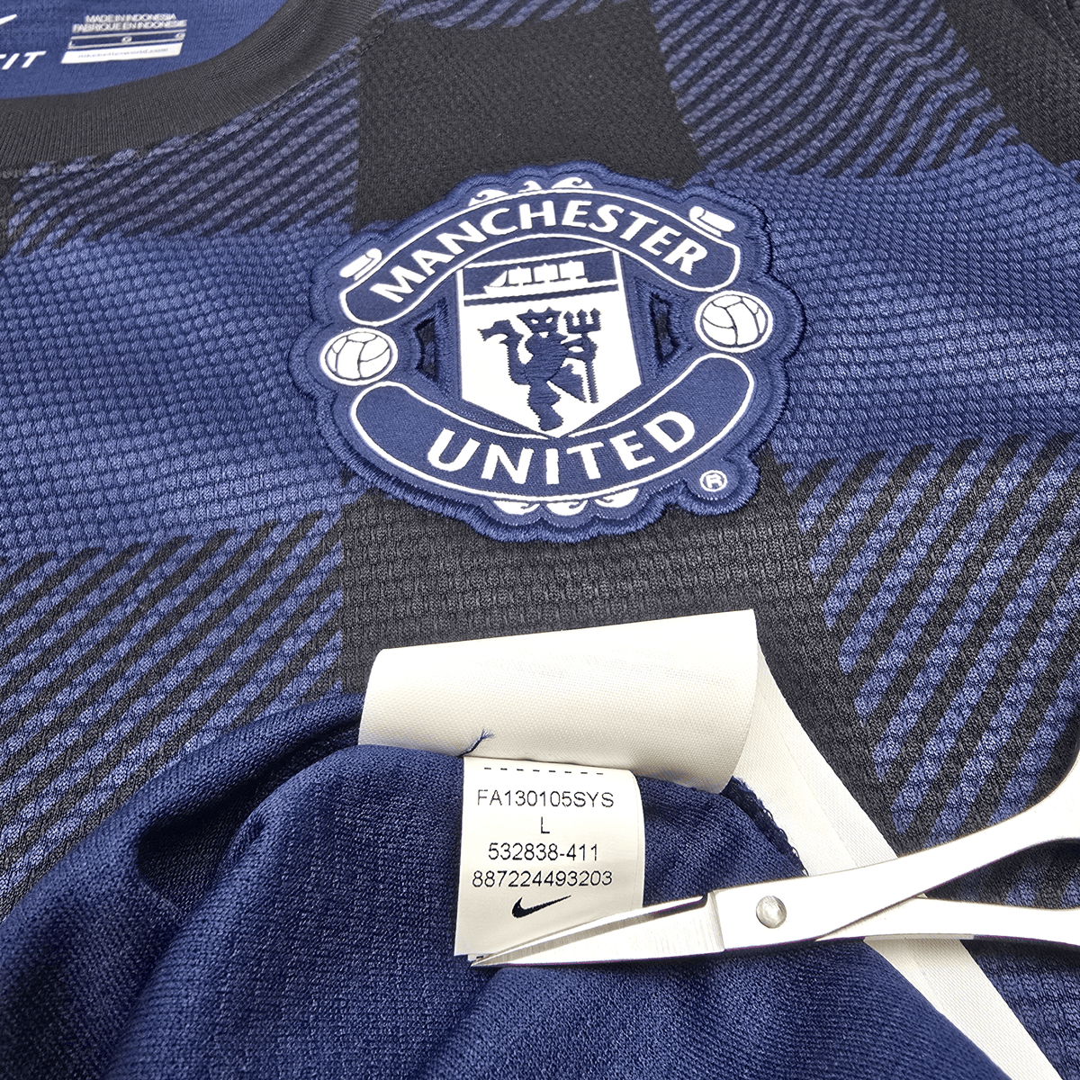 2013/14 Manchester United Away Football Shirt (L) Nike 10 Rooney - Football Finery - FF303428