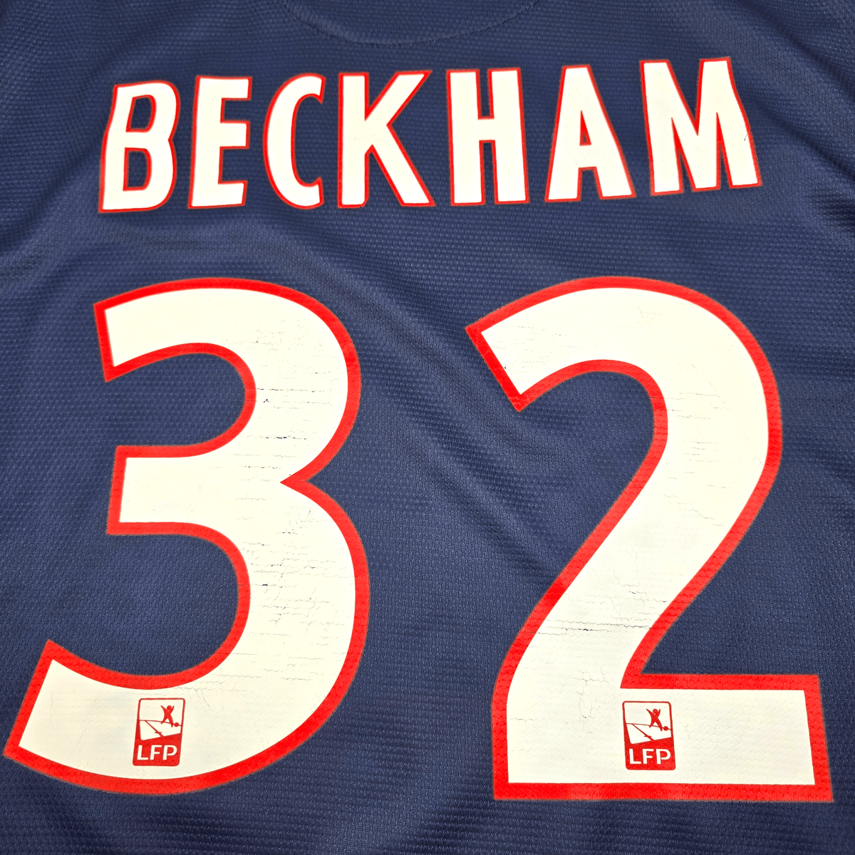 2013/14 PSG Home Football Shirt (L) Nike 32 Beckham - Football Finery - FF303427