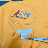 2014/15 Australia Home Football Shirt (M) Nike 4 Cahill - Football Finery - FF303940