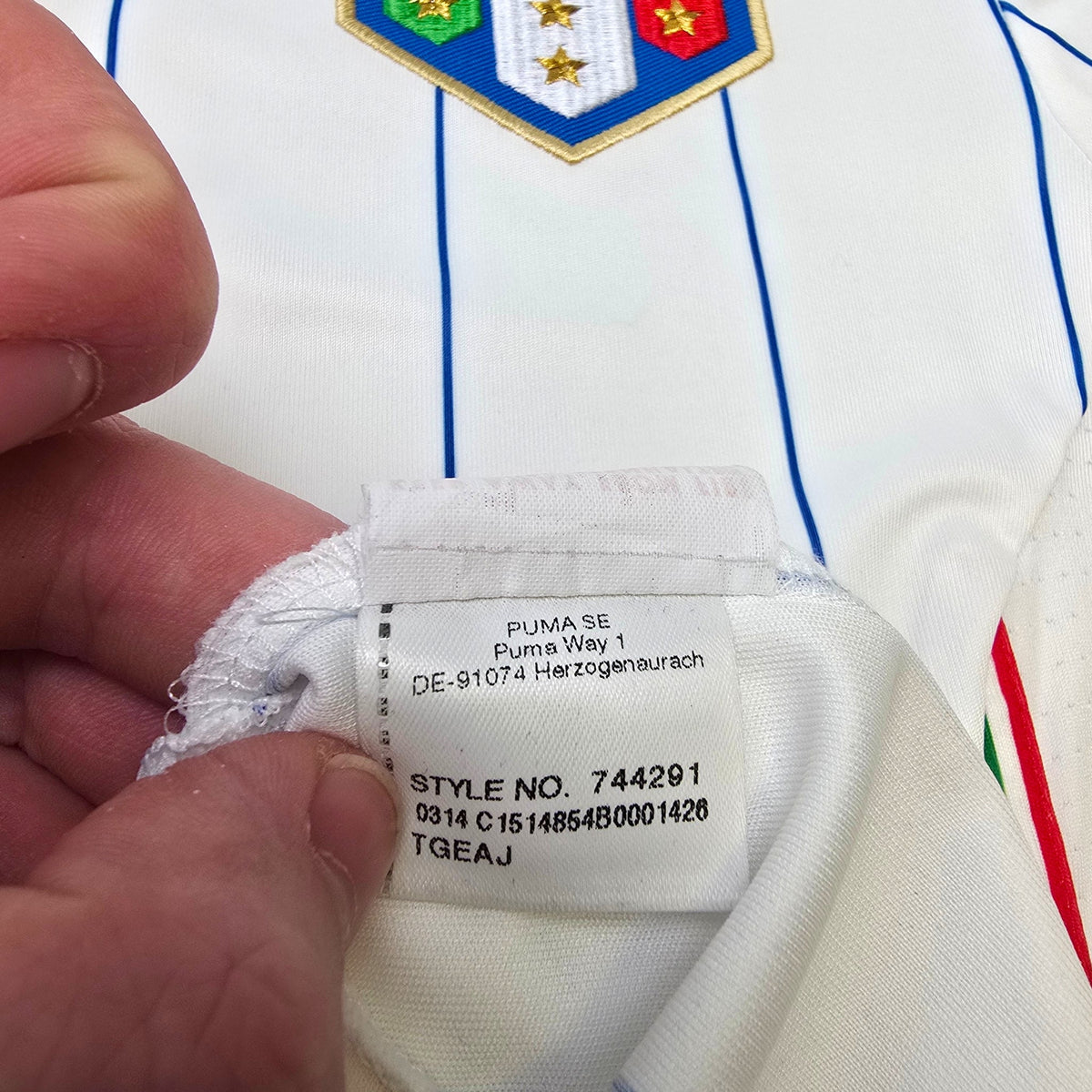 2014/15 Italy Away Football Shirt (M) Puma 9 Balotelli - Football Finery - FF305350