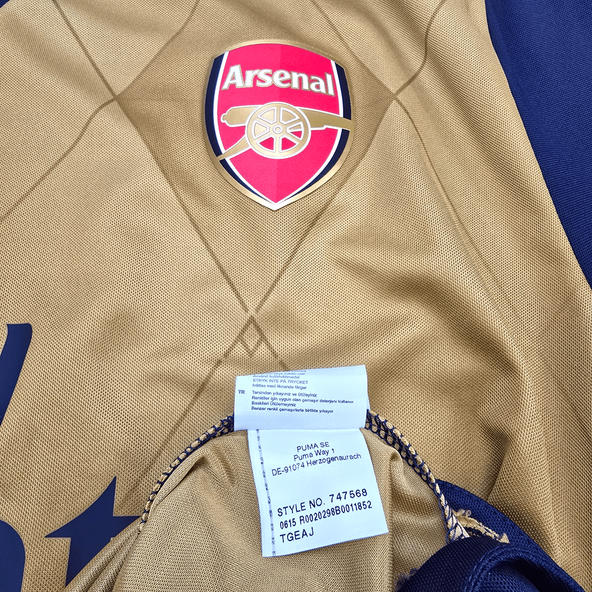 2015/16 Arsenal Away Football Shirt (XL) Puma 17 Alexis - Football Finery - FF302759