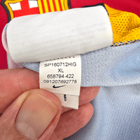 2015/16 Barcelona Home Football Shirt (XL) Nike 8 A.Iniesta - Football Finery - FF301661