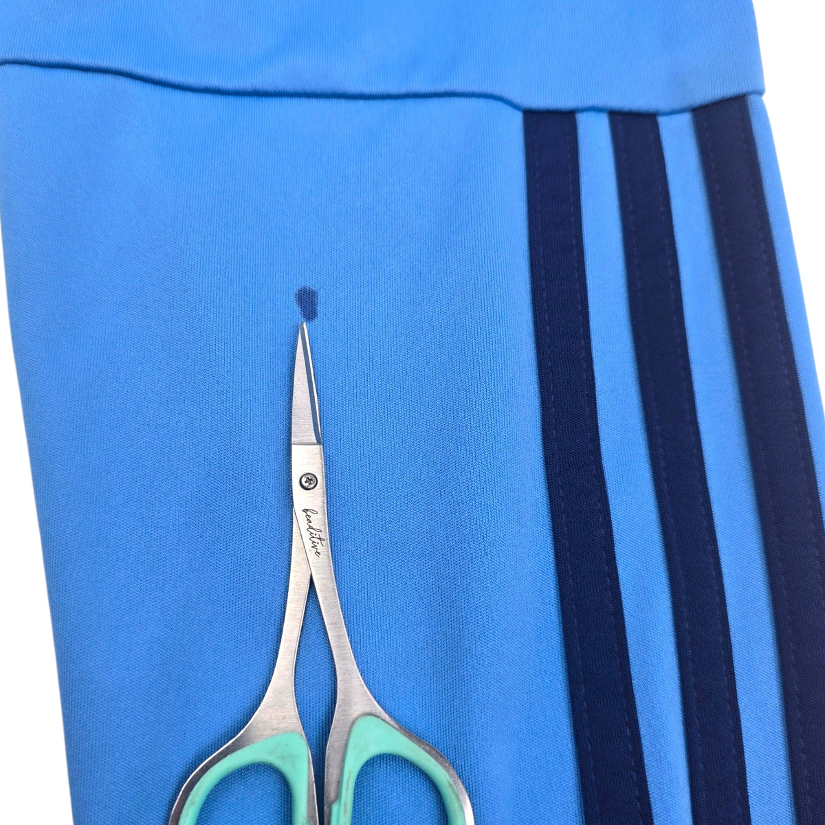2015/16 Bayern Munich Goal Keeper Football Shirt (S) Adidas 1 Neuer - Football Finery - FF304908