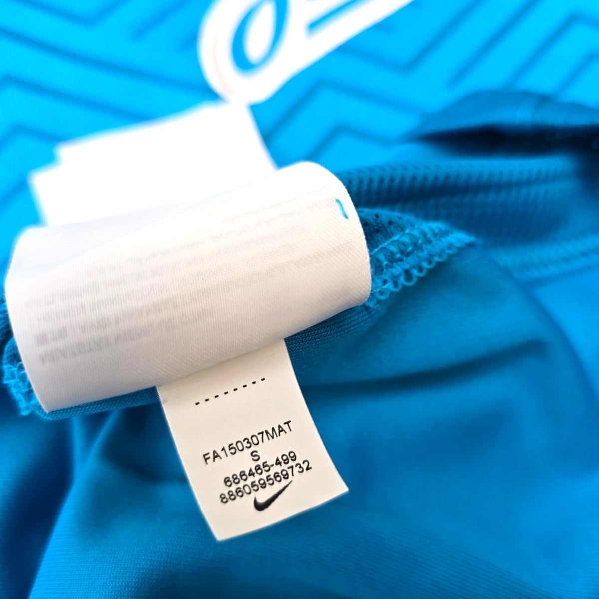 2015/16 Zenit St Petersburg Home Football Shirt (S) Nike #7 Hulk - Football Finery - FF305208
