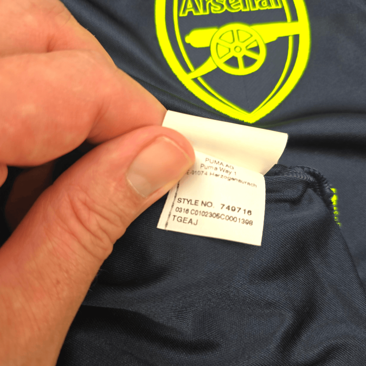 2016/17 Arsenal Third Football Shirt (L) Puma 14 Walcott - Football Finery - FF302769