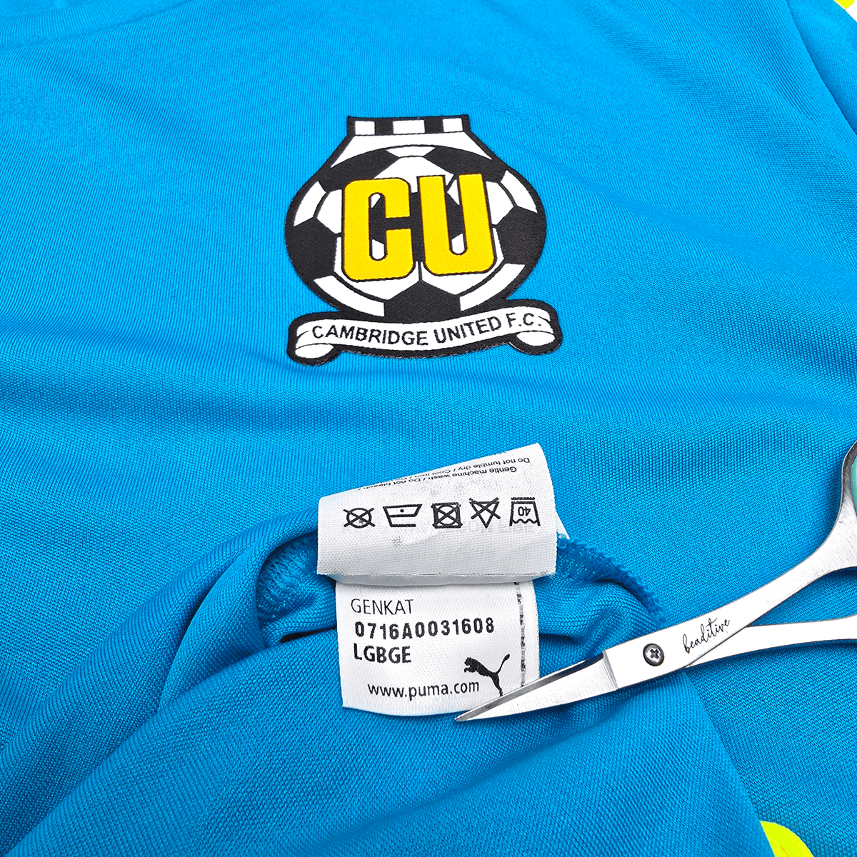 2016/17 Cambridge United Goal Keeper Football Shirt (L) Puma - Football Finery - FF303469