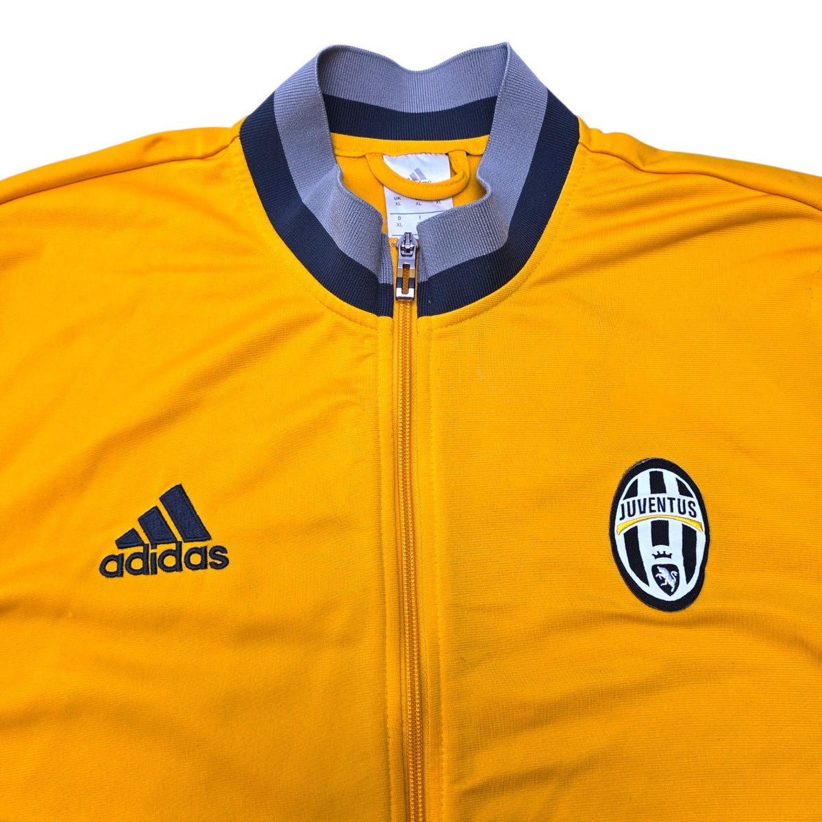 2016/17 Juventus Training Jacket (XL) Adidas - Football Finery - FF307208
