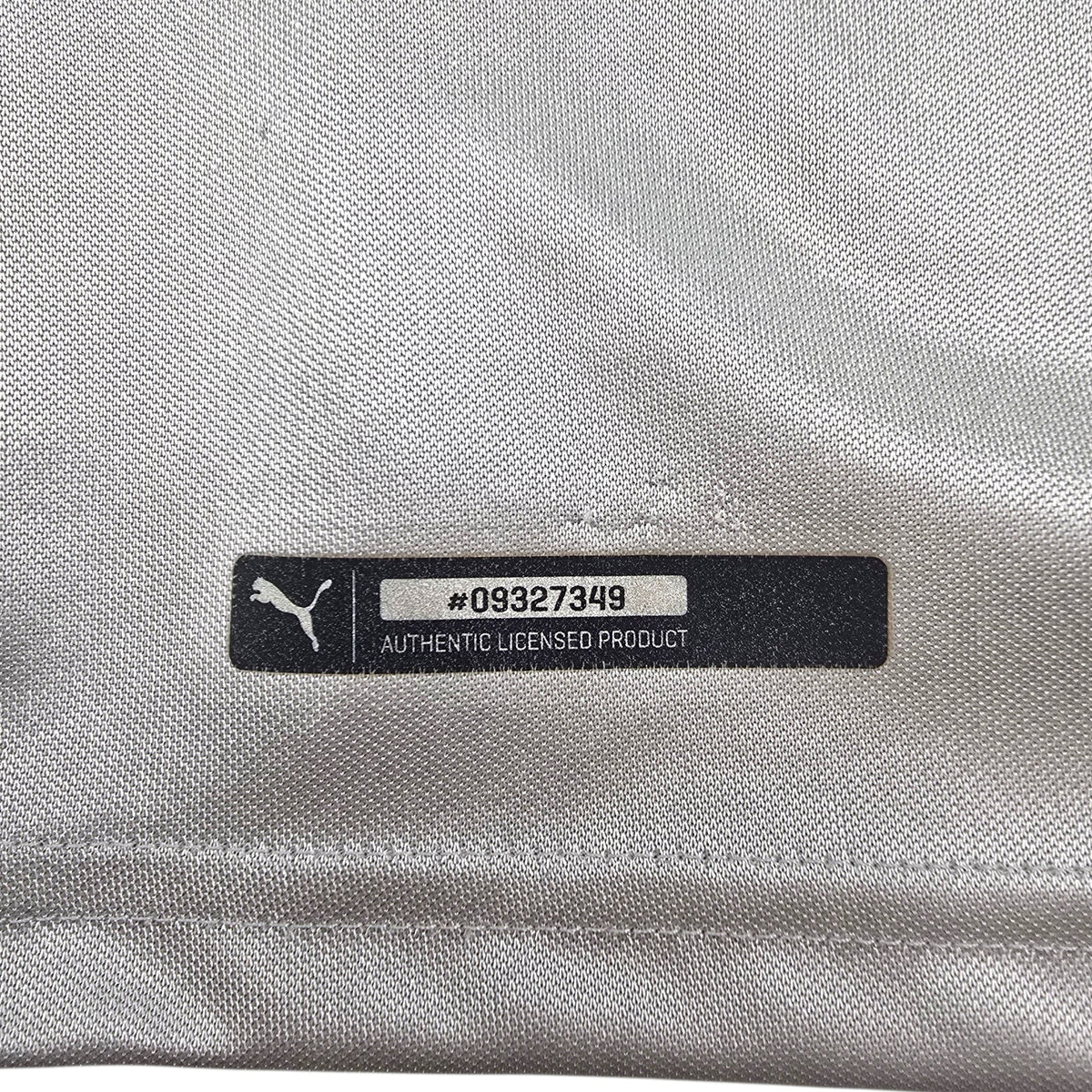 2016/17 Stuttgart Third Football Shirt (L) Puma - Football Finery - FF305942