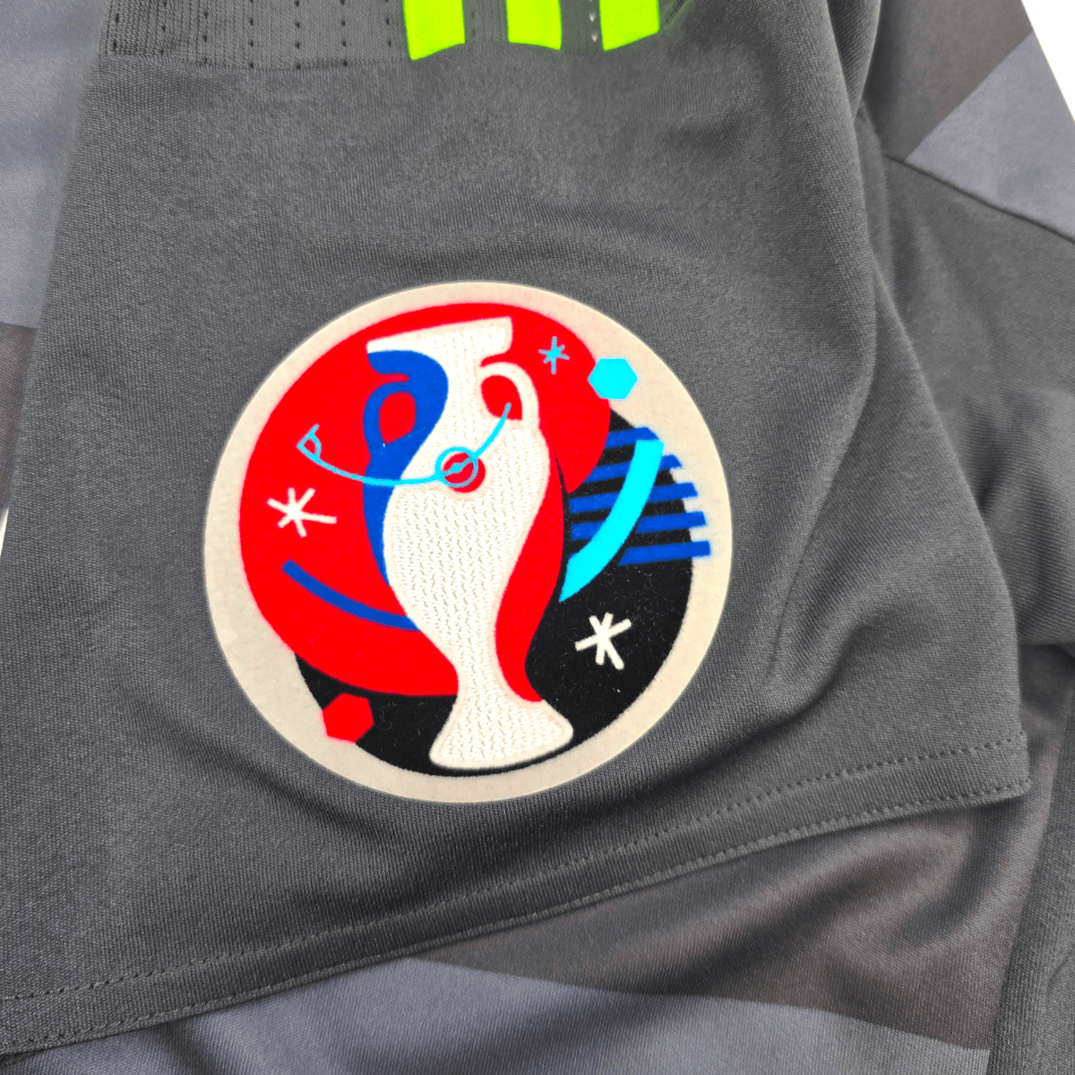 2016/17 Wales Away Football Shirt (L) Adidas 11 Bale - Football Finery - FF303391