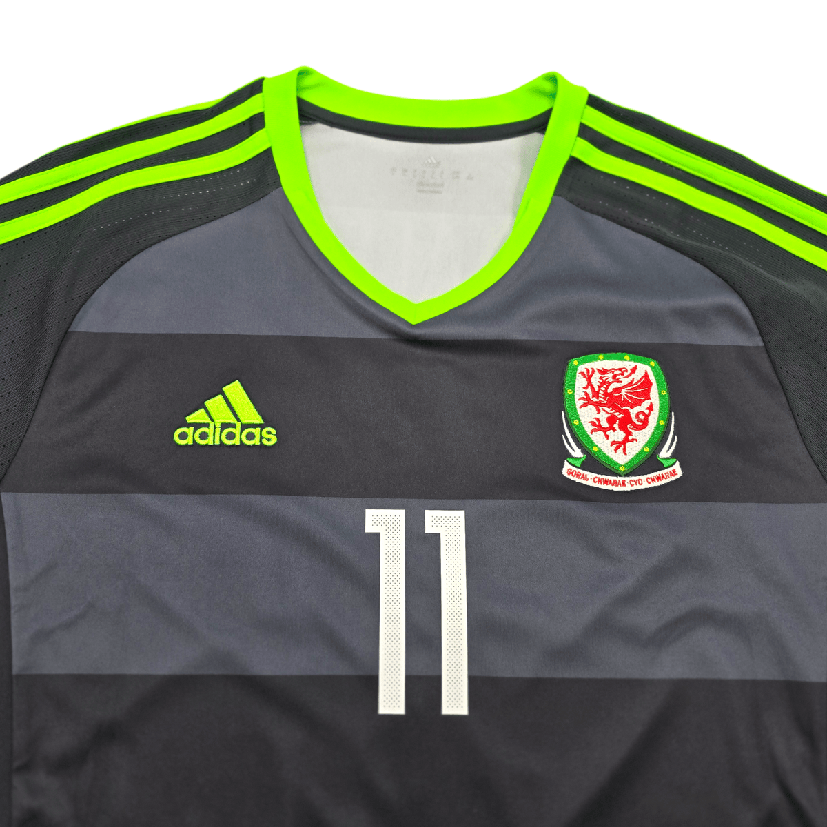 2016/17 Wales Away Football Shirt (L) Adidas 11 Bale - Football Finery - FF303391