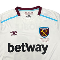 2016/17 West Ham United Away Football Shirt (XL) Umbro #16 Noble - Football Finery - FF204334