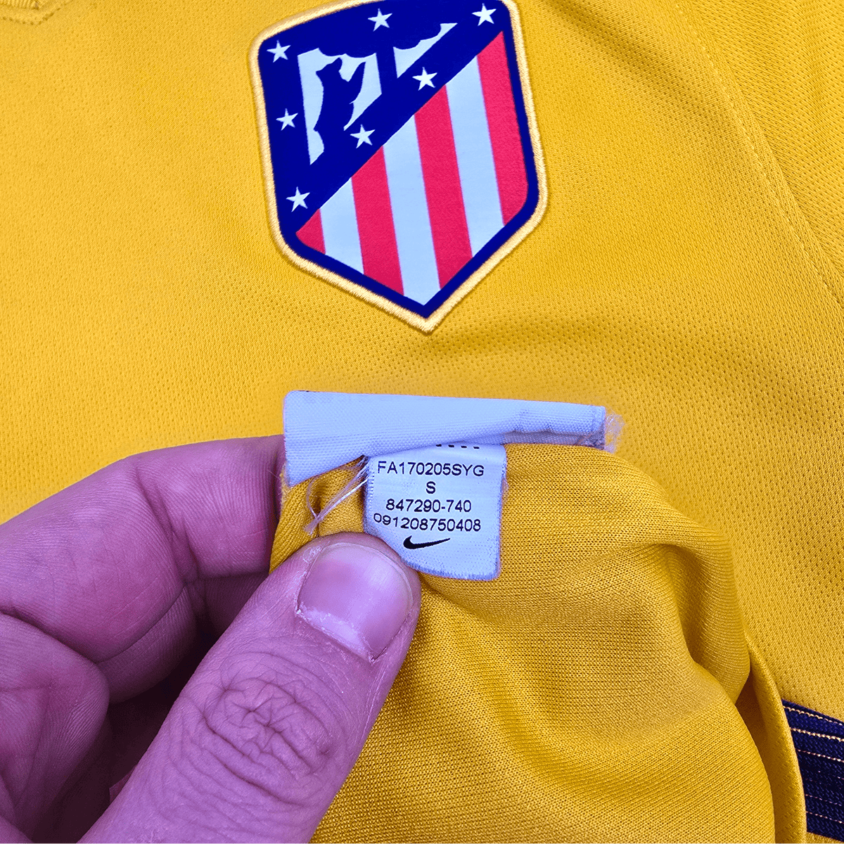 2017/18 Atletico Madrid Away Football Shirt (S) Nike 7 Griezmann - Football Finery - FF305726