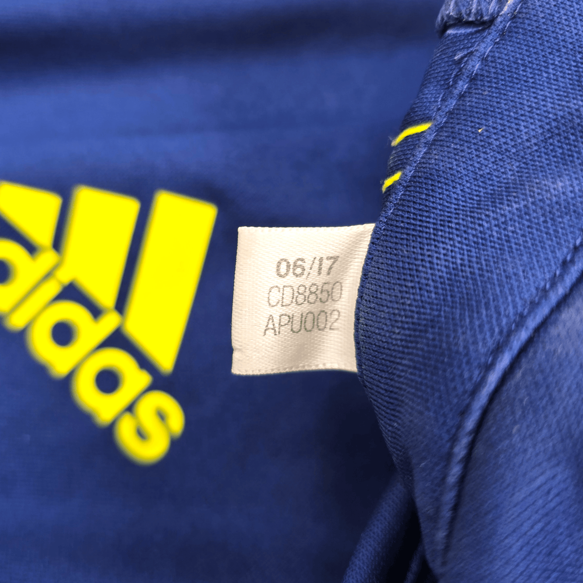2017/18 Fenerbahce Training Shirt (L) Adidas - Football Finery - FF304742