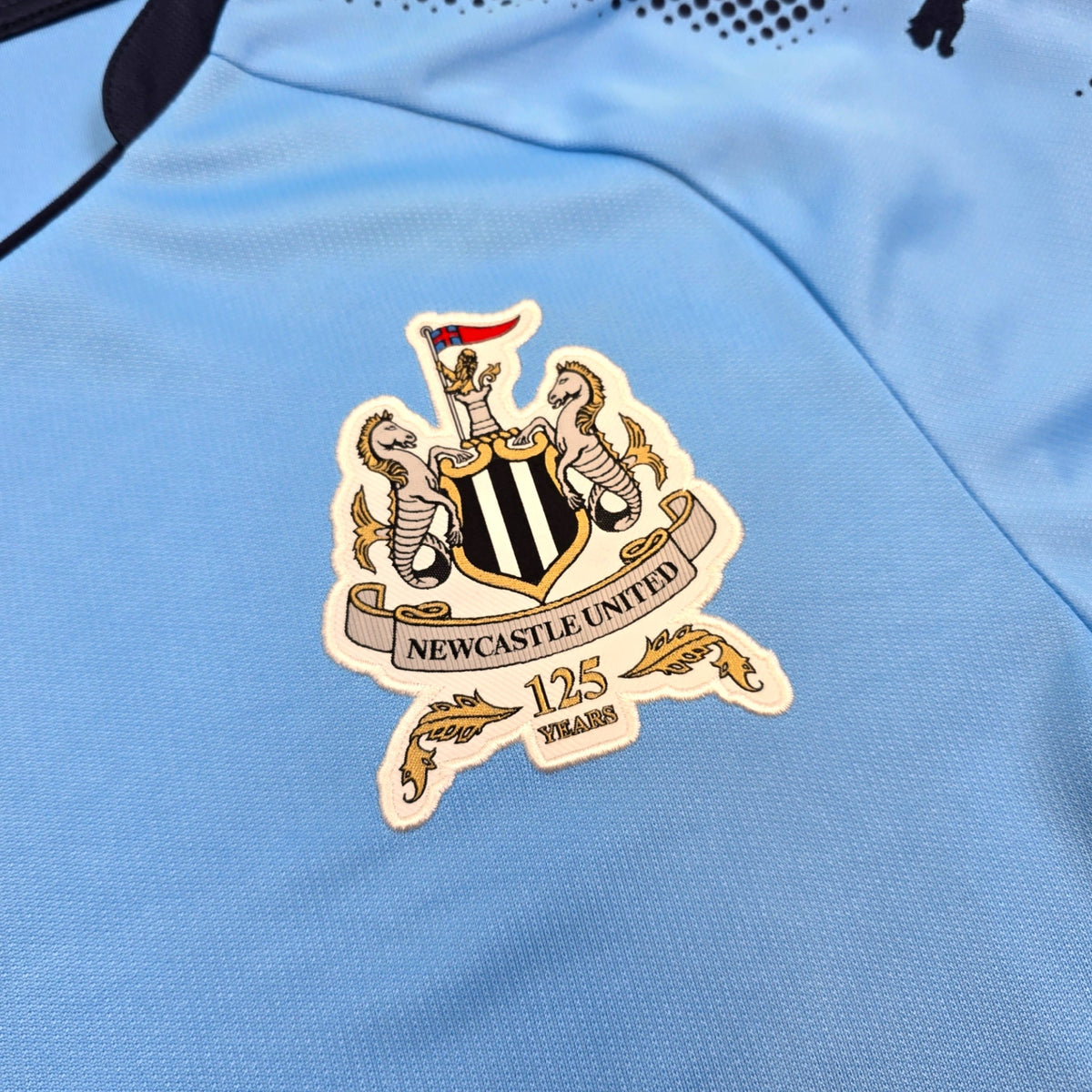2017/18 Newcastle United Away Football Shirt (M) Puma 17 Ayoze - Football Finery - FF303883