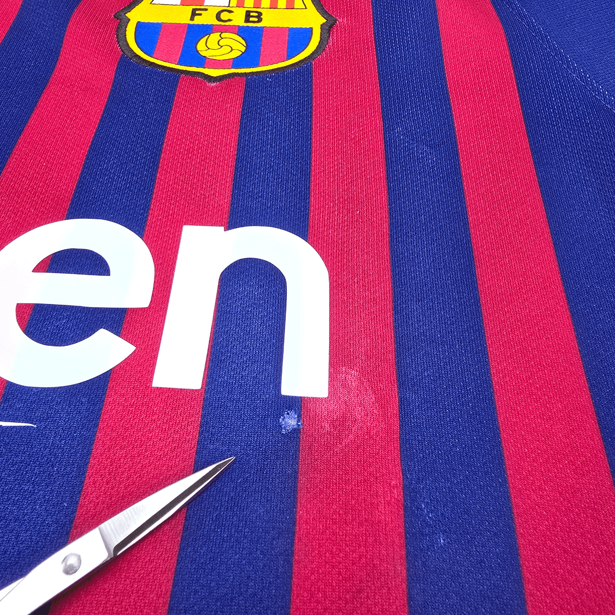 2018/19 Barcelona Home Football Shirt (M) Nike 10 Messi - Football Finery - FF302468