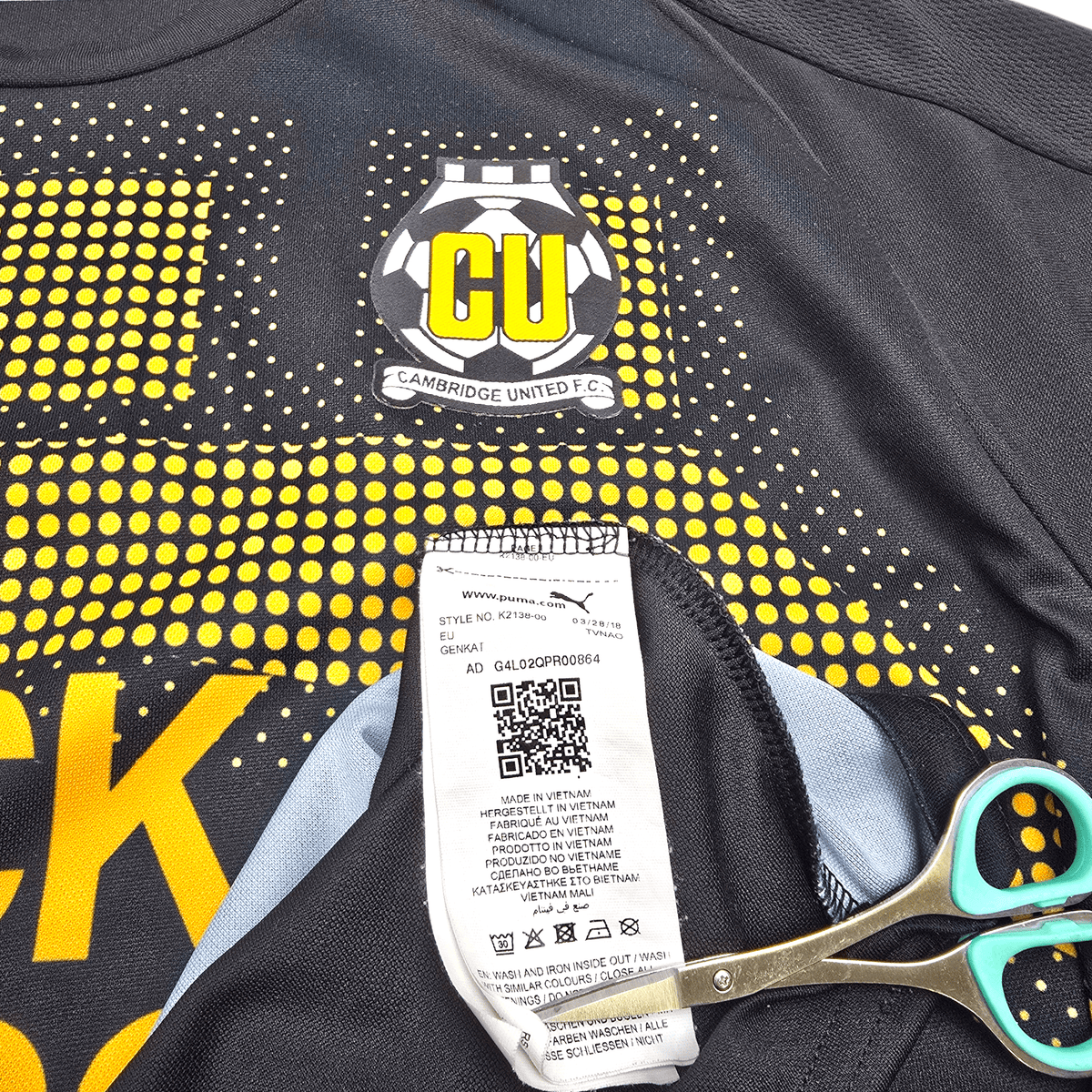 2018/19 Cambridge United Away Football Shirt (2XL) Puma 16 Darling - Football Finery - FF303475
